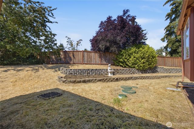 1239 Juniper Dr SE, Olympia, WA 98513