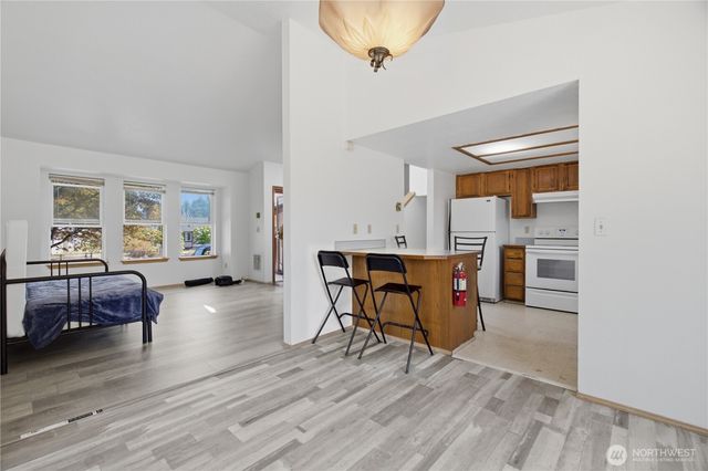 1239 Juniper Dr SE, Olympia, WA 98513