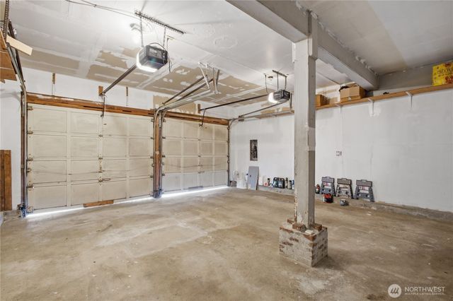 1239 Juniper Dr SE, Olympia, WA 98513