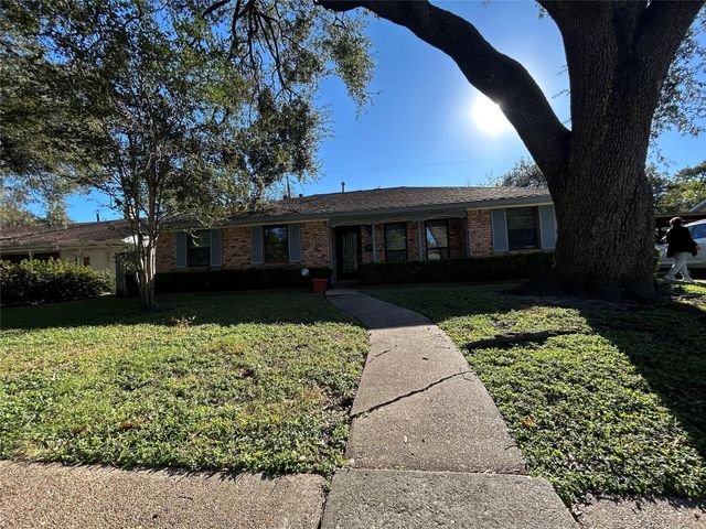 5315 Poinciana Drive, Houston, TX 77092