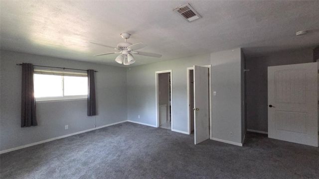 1600 Southern Oaks Drive, Conroe, TX 77301