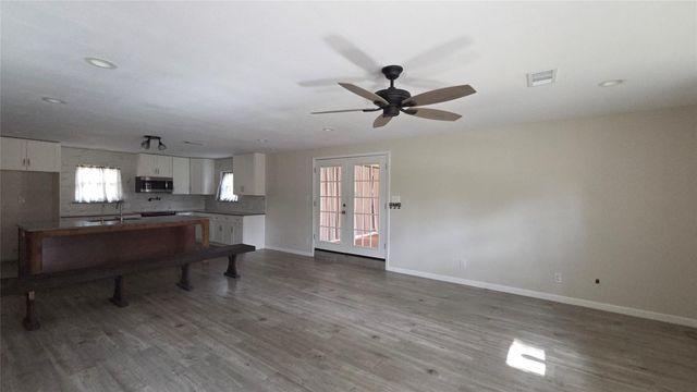 1600 Southern Oaks Drive, Conroe, TX 77301