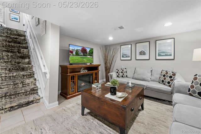 1051 Wellington Court, Canton Charter Township, MI 48187