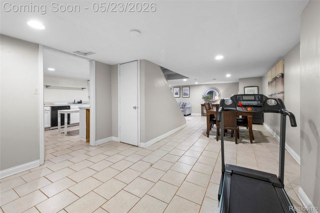 1051 Wellington Court, Canton Charter Township, MI 48187