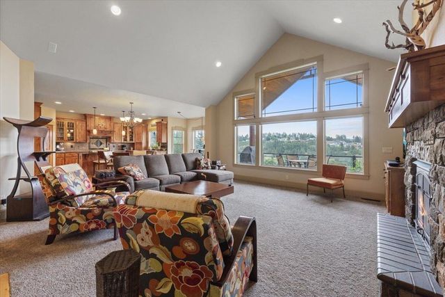 11812 S FAIRWAY RIDGE Ln, Spokane, WA 99224