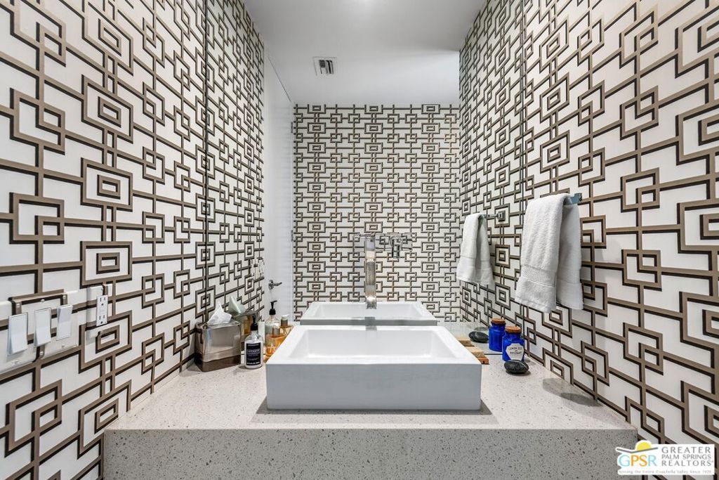 Image 19 of property listing at 1180 Los Robles Drive, Palm Springs, CA 92262