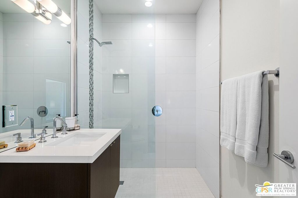 Image 26 of property listing at 1180 Los Robles Drive, Palm Springs, CA 92262