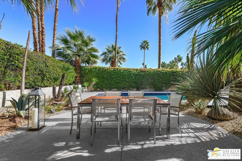 Image 31 of property listing at 1180 Los Robles Drive, Palm Springs, CA 92262