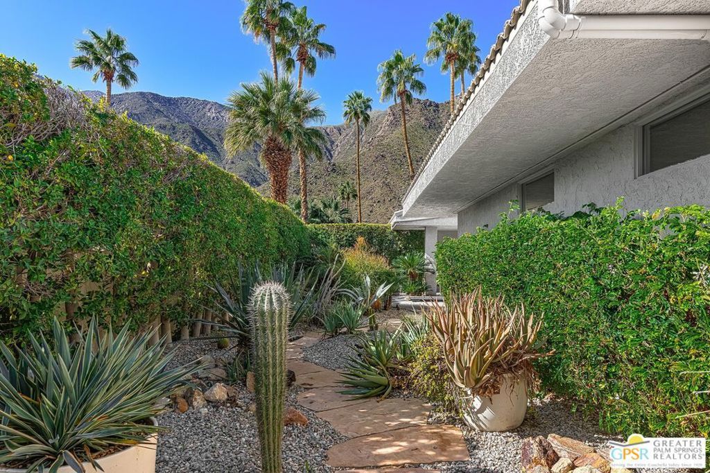 Image 32 of property listing at 1180 Los Robles Drive, Palm Springs, CA 92262