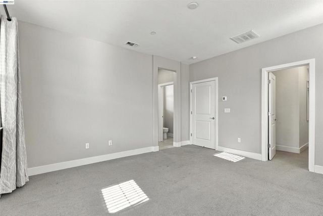 24217 2nd St, Hayward, CA 94541