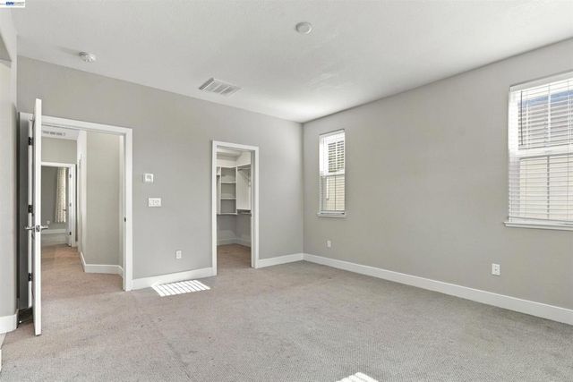 24217 2nd St, Hayward, CA 94541