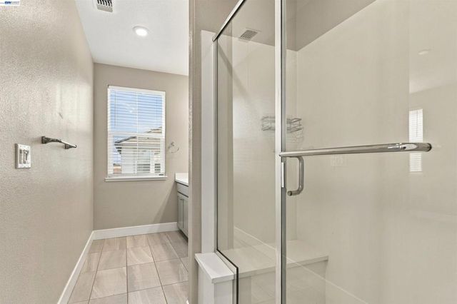24217 2nd St, Hayward, CA 94541