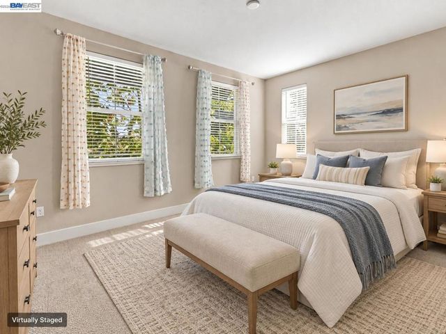24217 2nd St, Hayward, CA 94541
