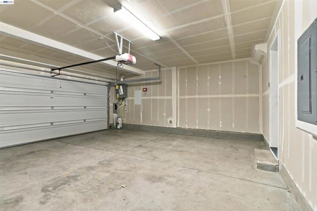 24217 2nd St, Hayward, CA 94541