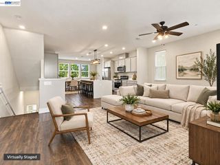 24217 2nd St, Hayward, CA 94541