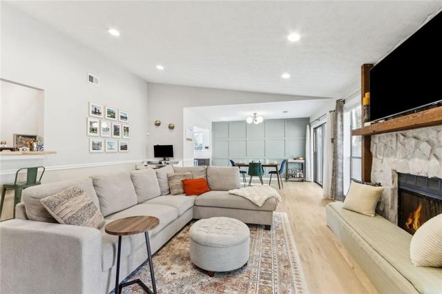 1245 Terramont Drive, Roswell, GA 30076