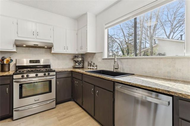 1245 Terramont Drive, Roswell, GA 30076