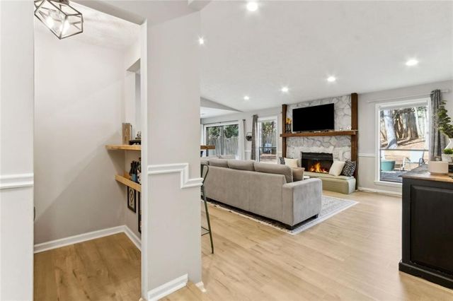 1245 Terramont Drive, Roswell, GA 30076