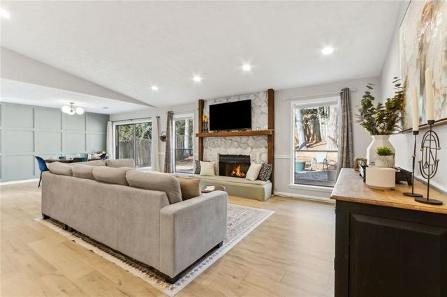 1245 Terramont Drive, Roswell, GA 30076