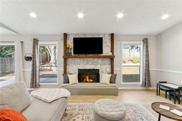 1245 Terramont Drive, Roswell, GA 30076