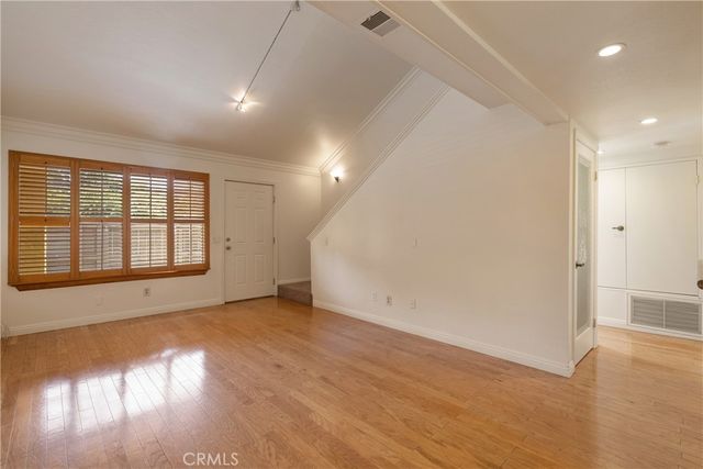 435 W 9th A3, Upland, CA 91786
