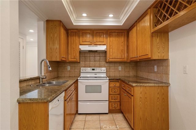 435 W 9th A3, Upland, CA 91786