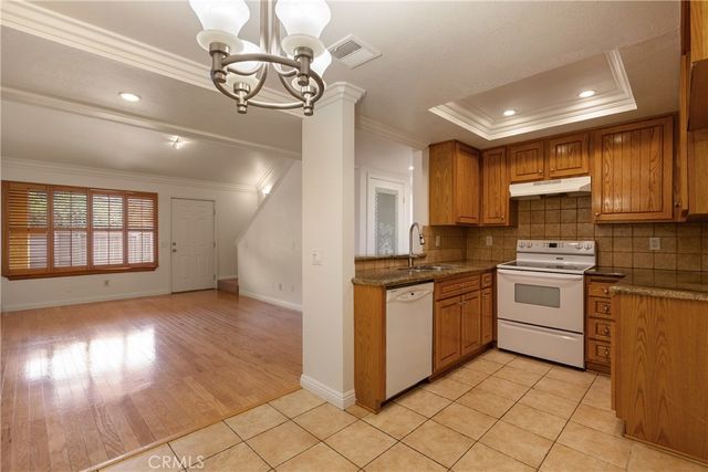 435 W 9th A3, Upland, CA 91786
