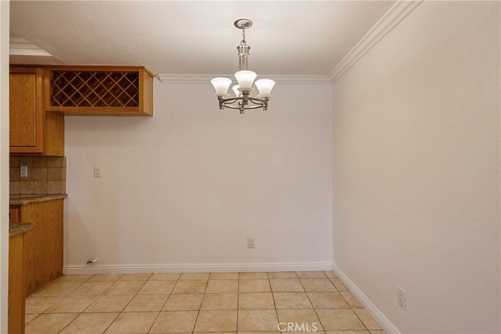 Image 12 of property listing at 435 W 9th A3, Upland, CA 91786