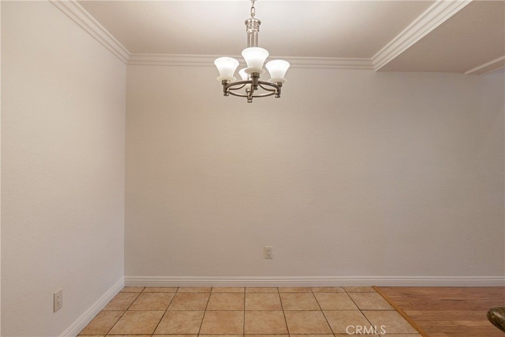 Image 17 of property listing at 435 W 9th A3, Upland, CA 91786