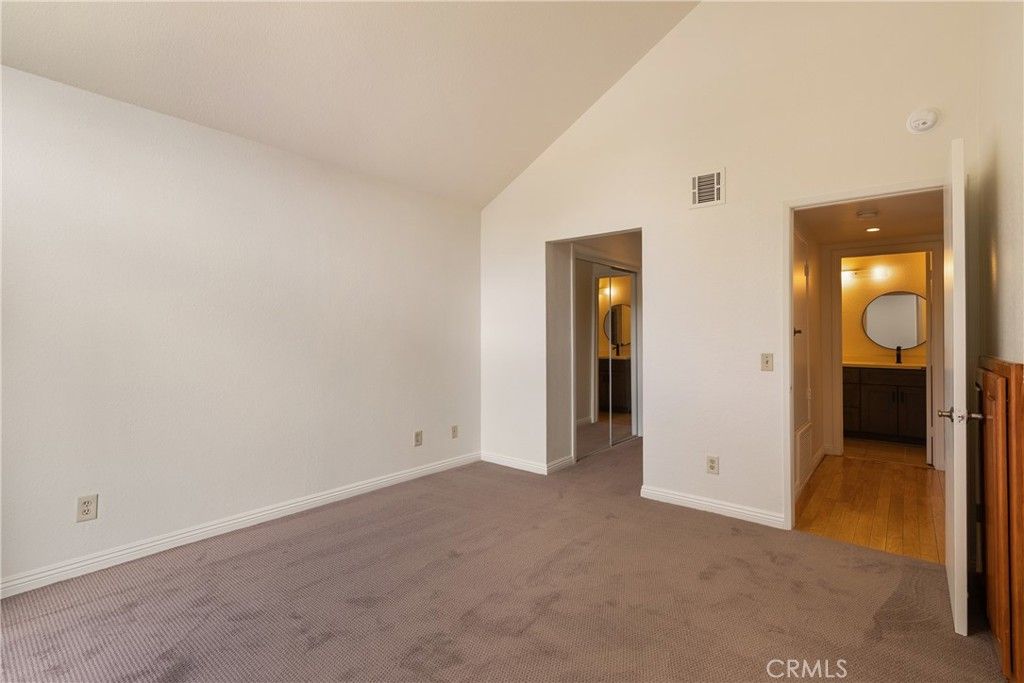 Image 19 of property listing at 435 W 9th A3, Upland, CA 91786