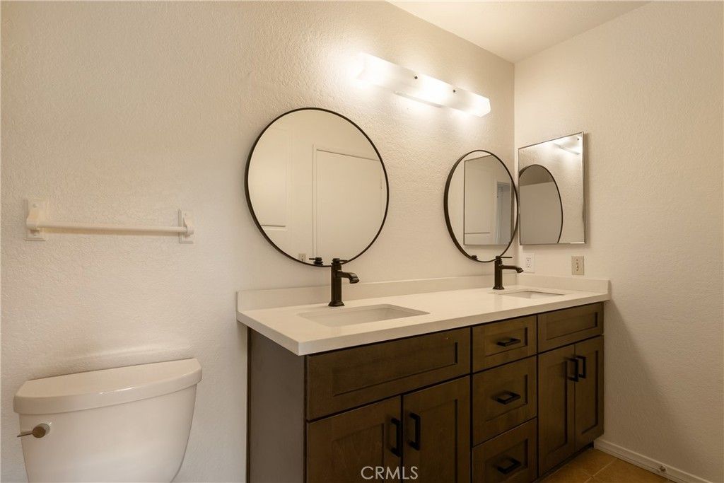 Image 22 of property listing at 435 W 9th A3, Upland, CA 91786