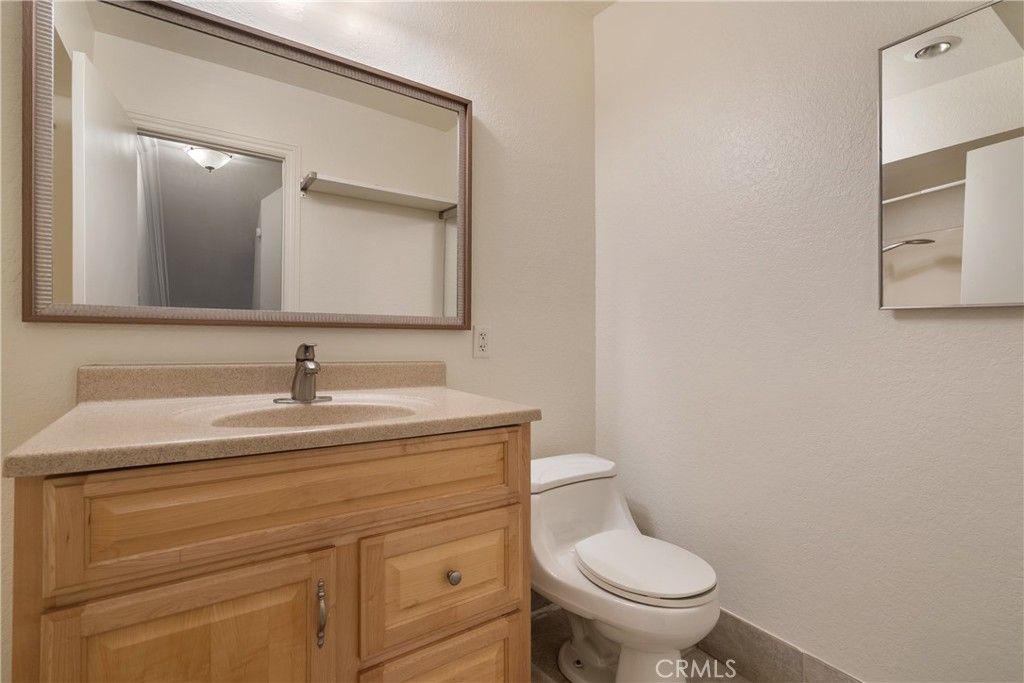 Image 26 of property listing at 435 W 9th A3, Upland, CA 91786