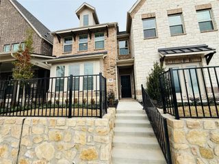 7925 Bayside Drive, Rowlett, TX 75088