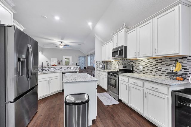 32345 Cypress Enclave Lane, Spring, TX 77386