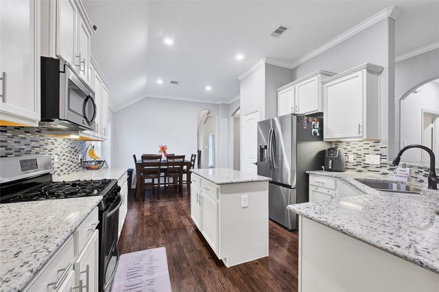 32345 Cypress Enclave Lane, Spring, TX 77386