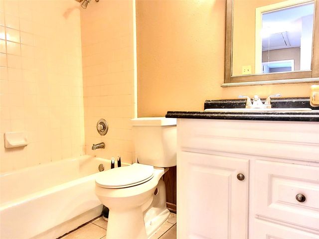 16026 Barbarossa Drive, Houston, TX 77083