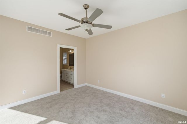 1304 W HILLCREST Drive, Chillicothe, IL 61523