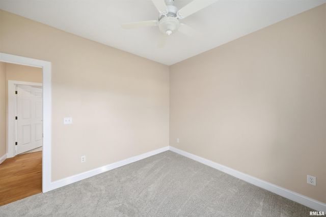 1304 W HILLCREST Drive, Chillicothe, IL 61523