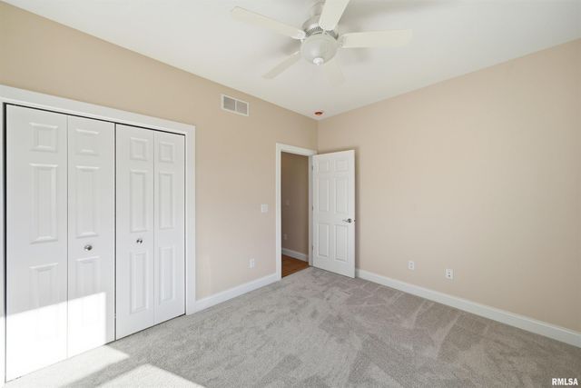 1304 W HILLCREST Drive, Chillicothe, IL 61523