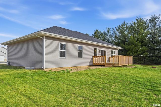 1304 W HILLCREST Drive, Chillicothe, IL 61523