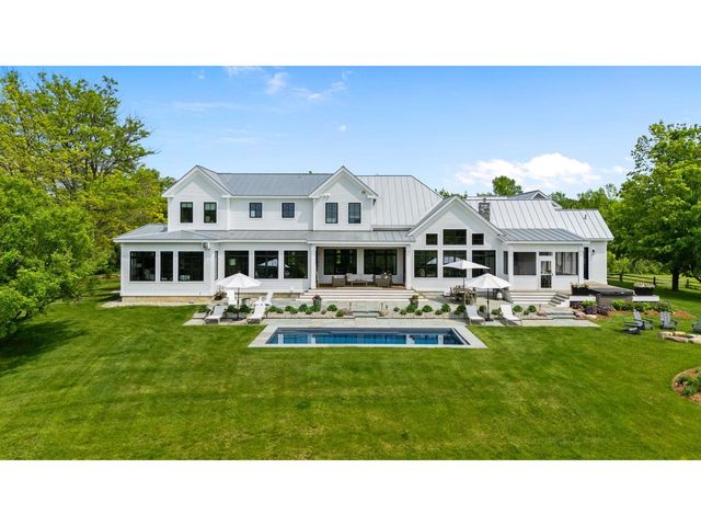 192 Governors Lane, Shelburne, VT 05482