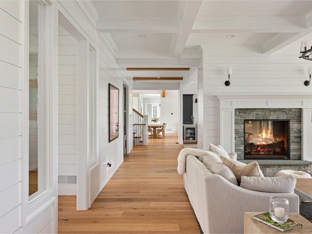 192 Governors Lane, Shelburne, VT 05482