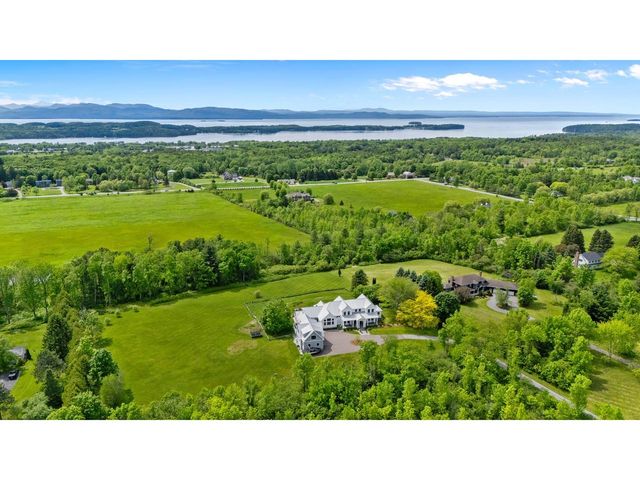 192 Governors Lane, Shelburne, VT 05482