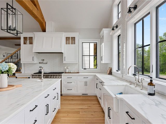 192 Governors Lane, Shelburne, VT 05482