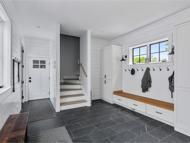 192 Governors Lane, Shelburne, VT 05482