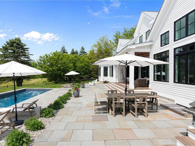 192 Governors Lane, Shelburne, VT 05482