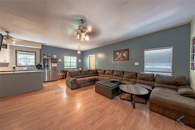 114 Lakeway Lane, Gun Barrel City, TX 75156