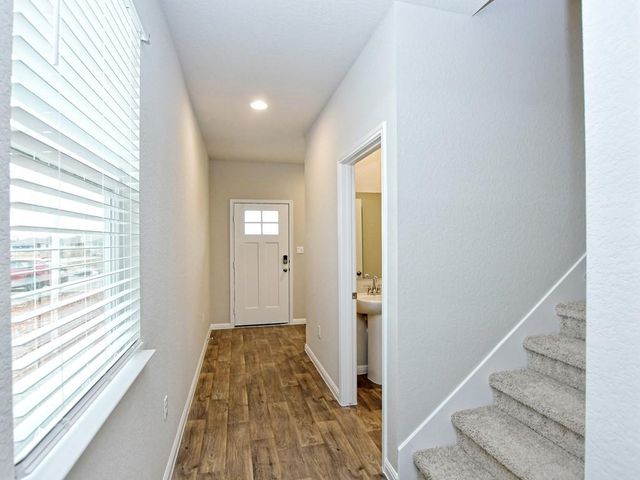 610 Roaring Fork LN, Bastrop, TX 78602