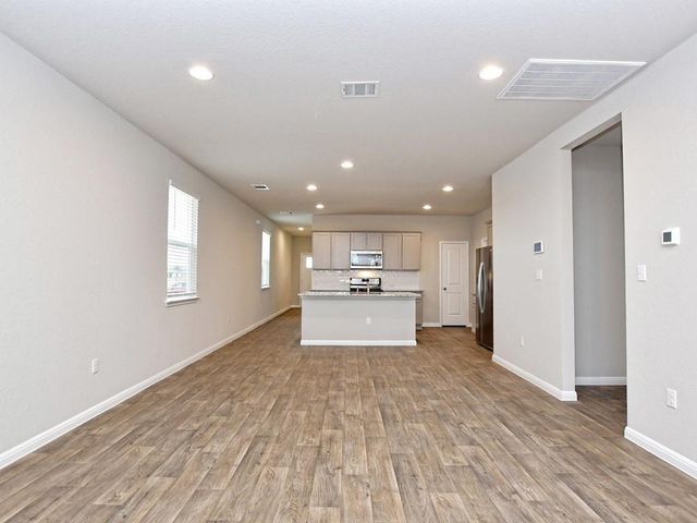 610 Roaring Fork LN, Bastrop, TX 78602