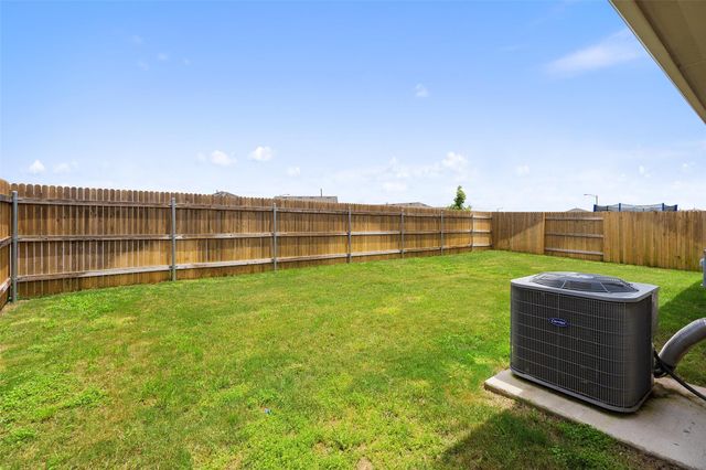 610 Roaring Fork LN, Bastrop, TX 78602